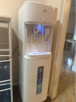 Water Dispenser Brío 2 gallons and the rack