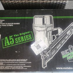 Metabo HPT 3-1/4-in 21-Degree Pneumatic Roundhead Framing Nailer -BRAND NEW 