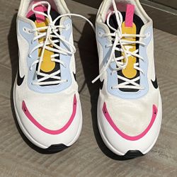 Women Nike AirMax Shoes 