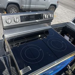 Stove Samsung 30 Inch . New!! Price Including Delivery 