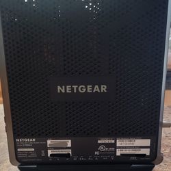 NETGEAR Nighthawk C7000v2 AC1900 Wi-Fi Cable Modem Router