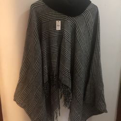 Talbot’s New With tags Poncho.  Size M/L