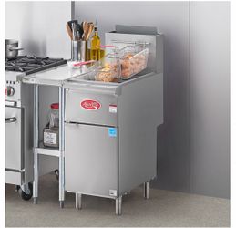 Avantco F3-ES-P 35-40 Ib. Liquid Propane Stainless Steel Floor Fryer - 70,000 BTU for sale,brand new in box