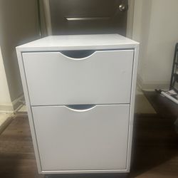 File Cabinet With No Locking Drawer