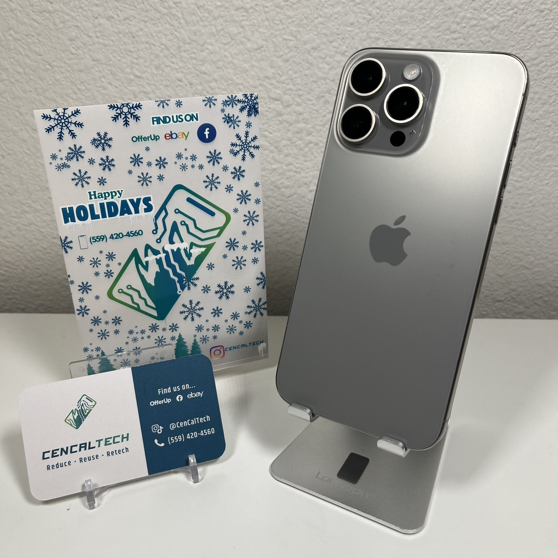 iPhone 15 Pro Max 256gb Unlocked 87% 🔋 Health 7/10 Condition. Screen Replaced. Fully Fuctional 