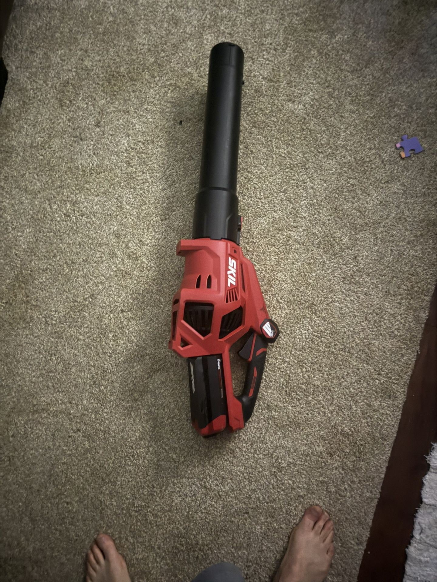 SKIL PWR CORE 40 40-volt Cordless Battery String Trimmer and Leaf Blower