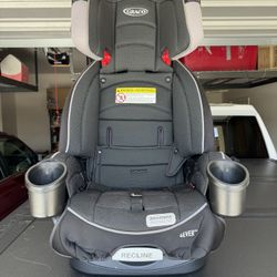 Graco 4ever Car seat 