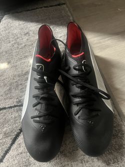 Brand New Soccer Shoes Size 7.5