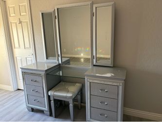 Large grey vanity