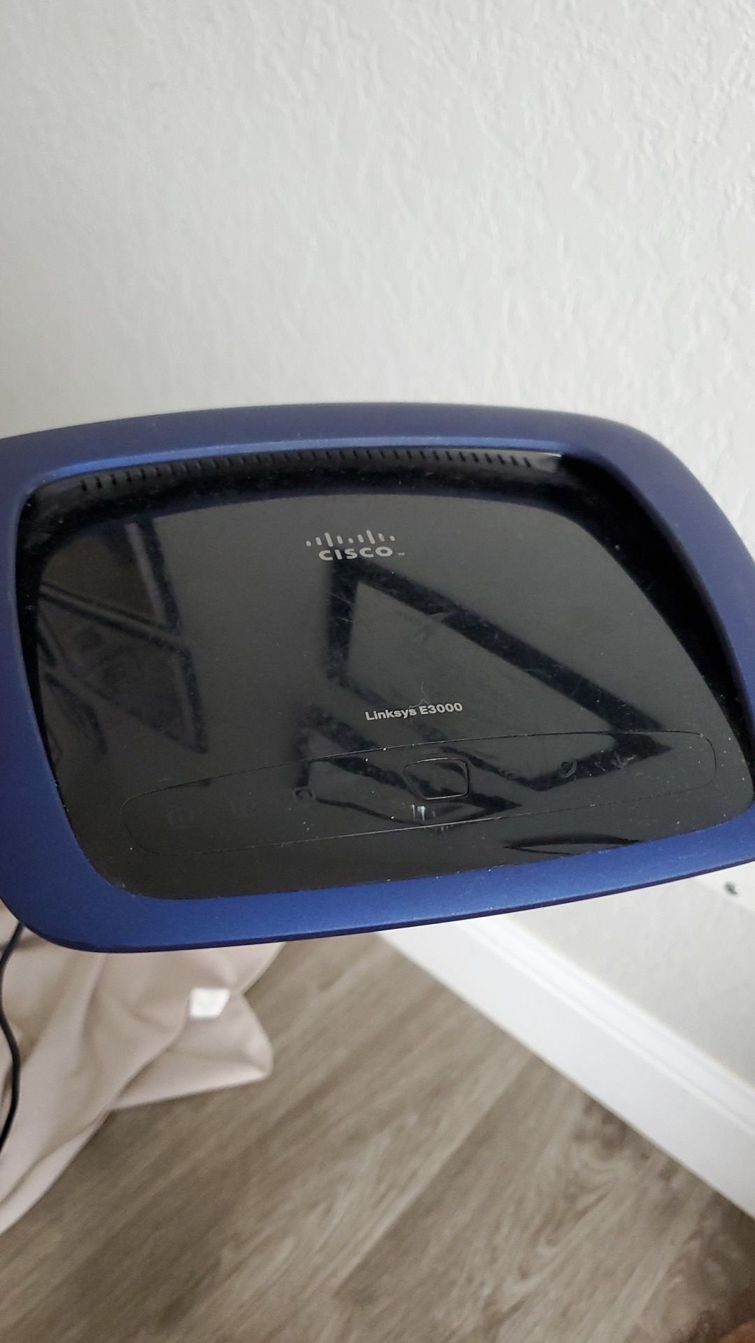 Router - Linksys E3000