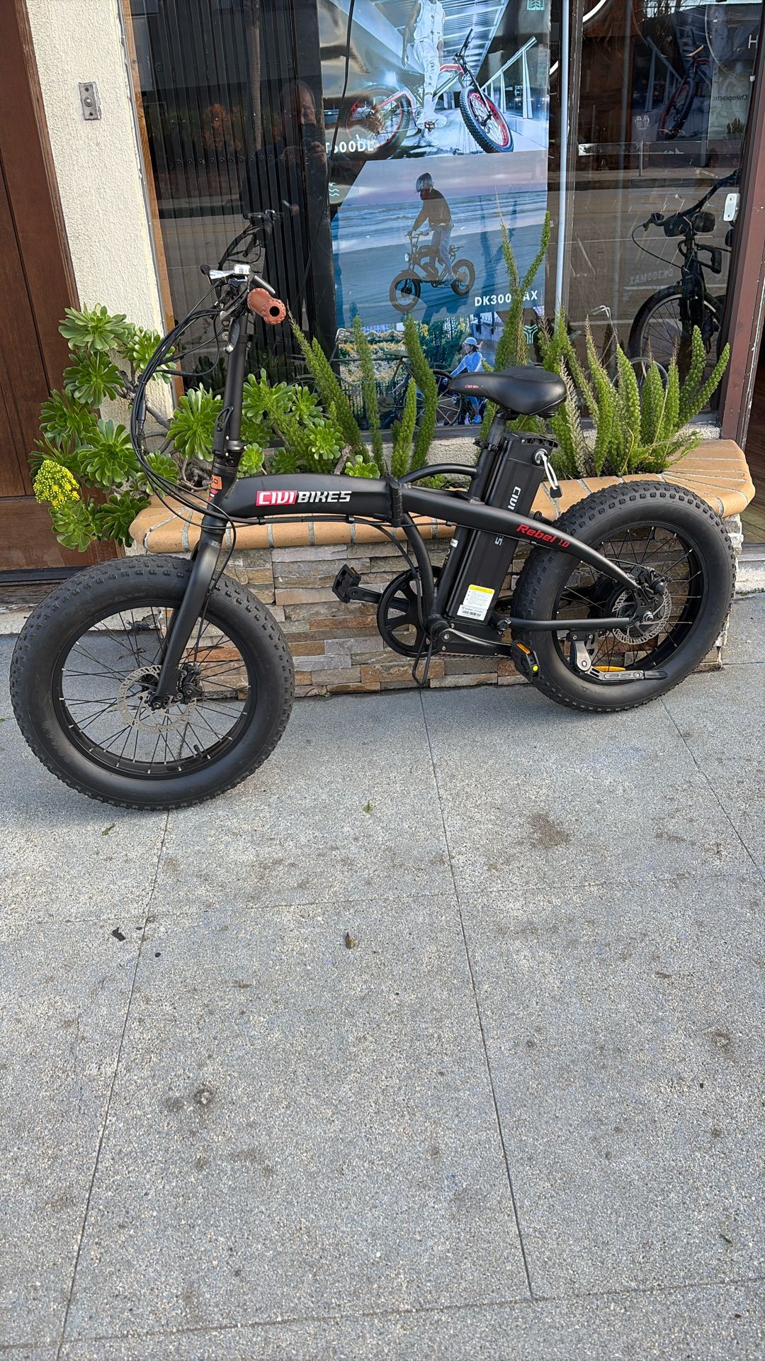 Civi Folding E-Bike 48v 750watt Motor 30mph