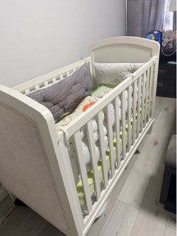Toddler crib
