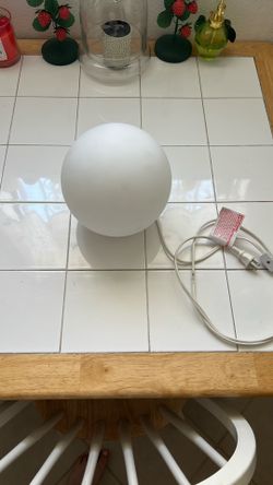 Globe Ball White Table Lamp