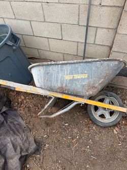 Free wheel barrow
