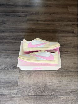 JORDAN 1 RETRO LOW OG SP “TRAVIS SCOTT SHY PINK”