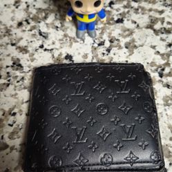 Louis Vuitton Men's Wallet