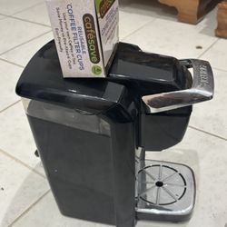 Keurig Coffee Maker with Cafesave Filter Cups