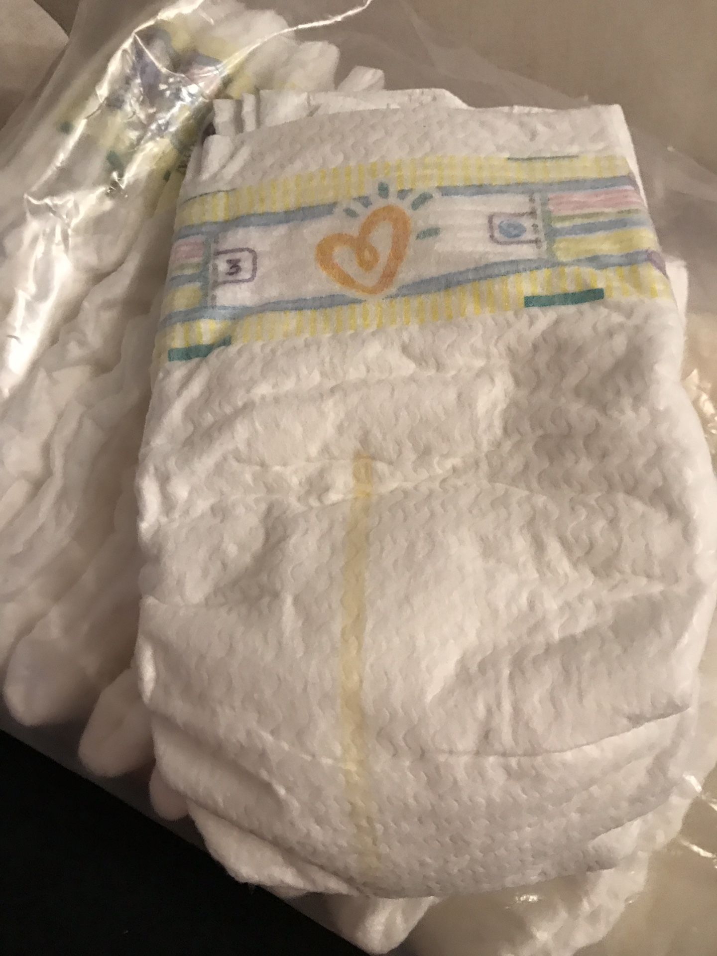 Size 3 pampers diapers