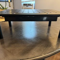 Laptop stand
