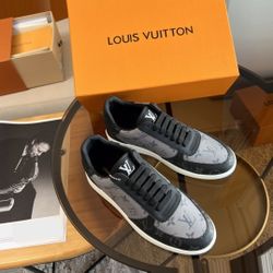 Louis Vuitton Time Out 75