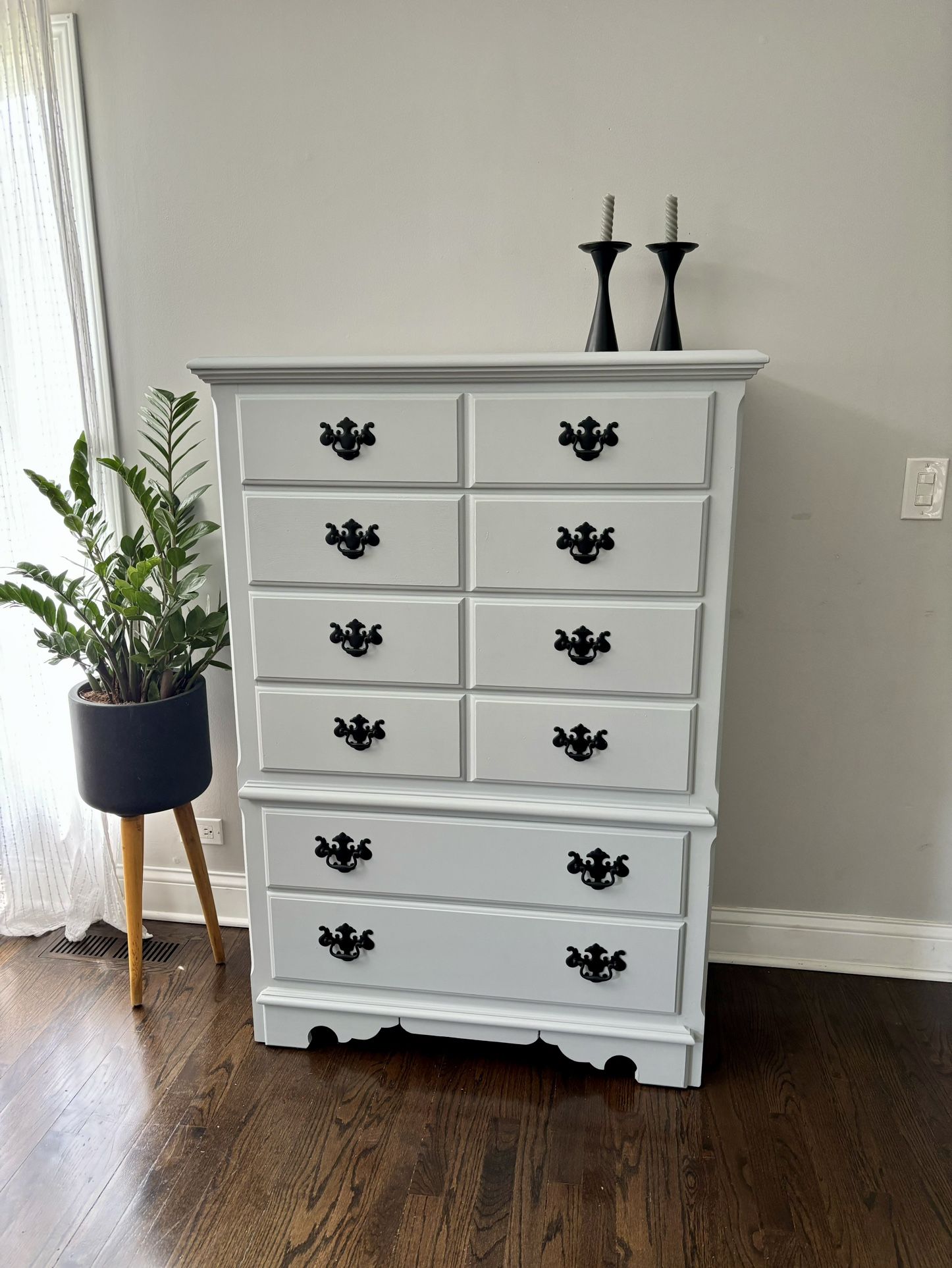 Thomasville Solid Wood Light Grey Dresser 