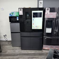 Samsung - Bespoke 29 cu. ft. Standard Depth 4-Door French Door Refrigerator in Charcoal Glass With AI Family Hub