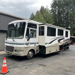2001 Fleetwood Southwind