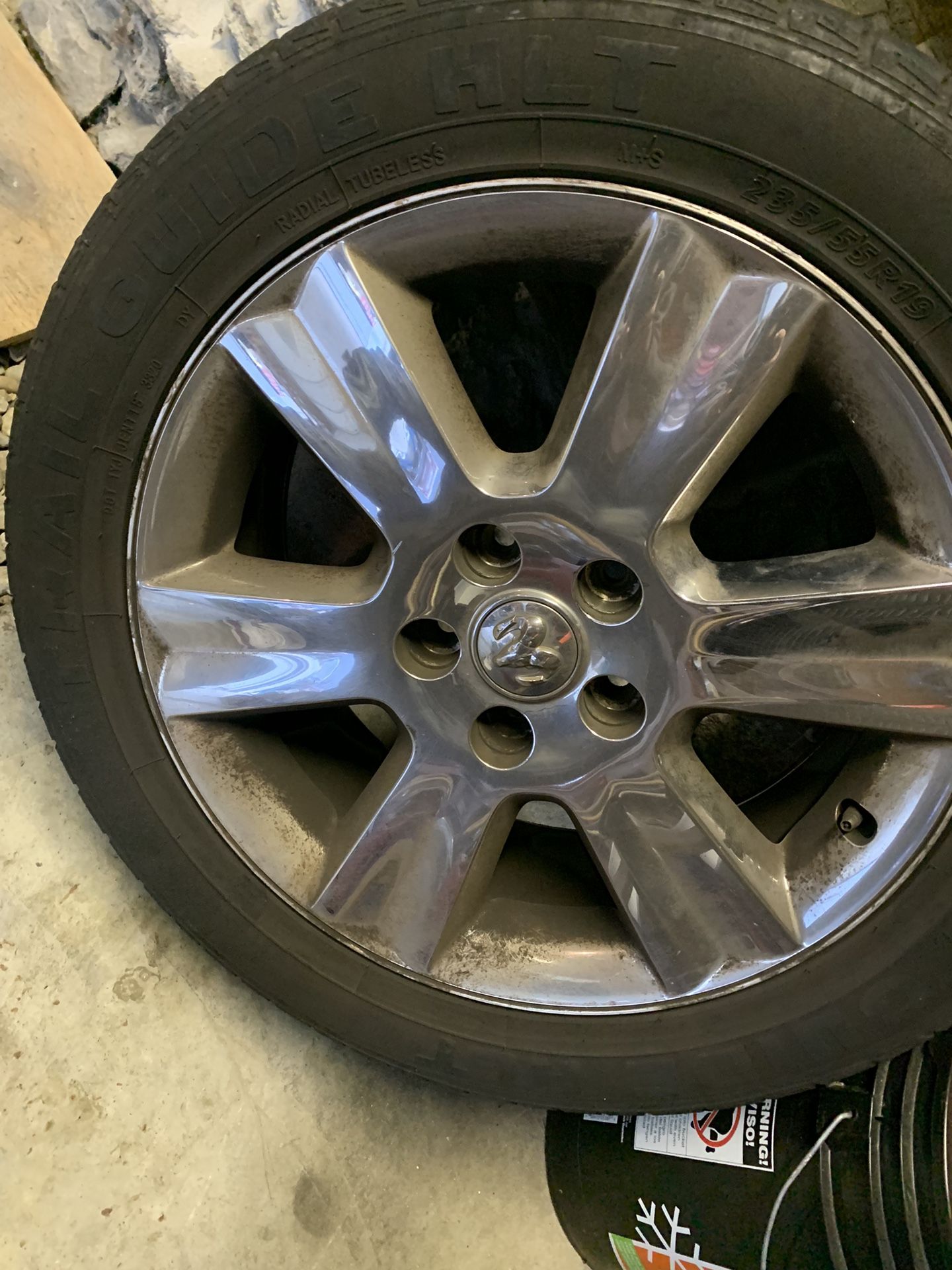 One 19inch Chrome Wheel