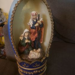 Light Up Statue 15inches Tall. Make Offer