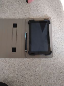 Onn 7inch tablet w/ case