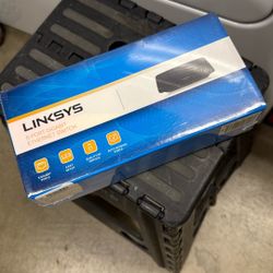 Linksys SE2500 5 Ports Gigabit Switch New Sealed