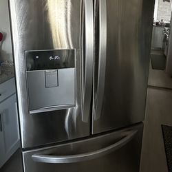 LG French Door Refrigerator Stainless Steel - Needs Compressor Replacement 