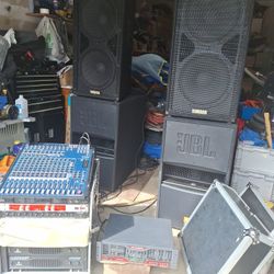 DJ EQUIPMENT 