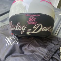 Harley Davidson Women’s Motorcycle Helmet - Large
