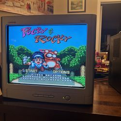 Compaq FS7600c 17” CRT Monitor