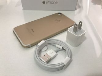 iPhone 7 32gb - Gold - Unlocked - great condition
