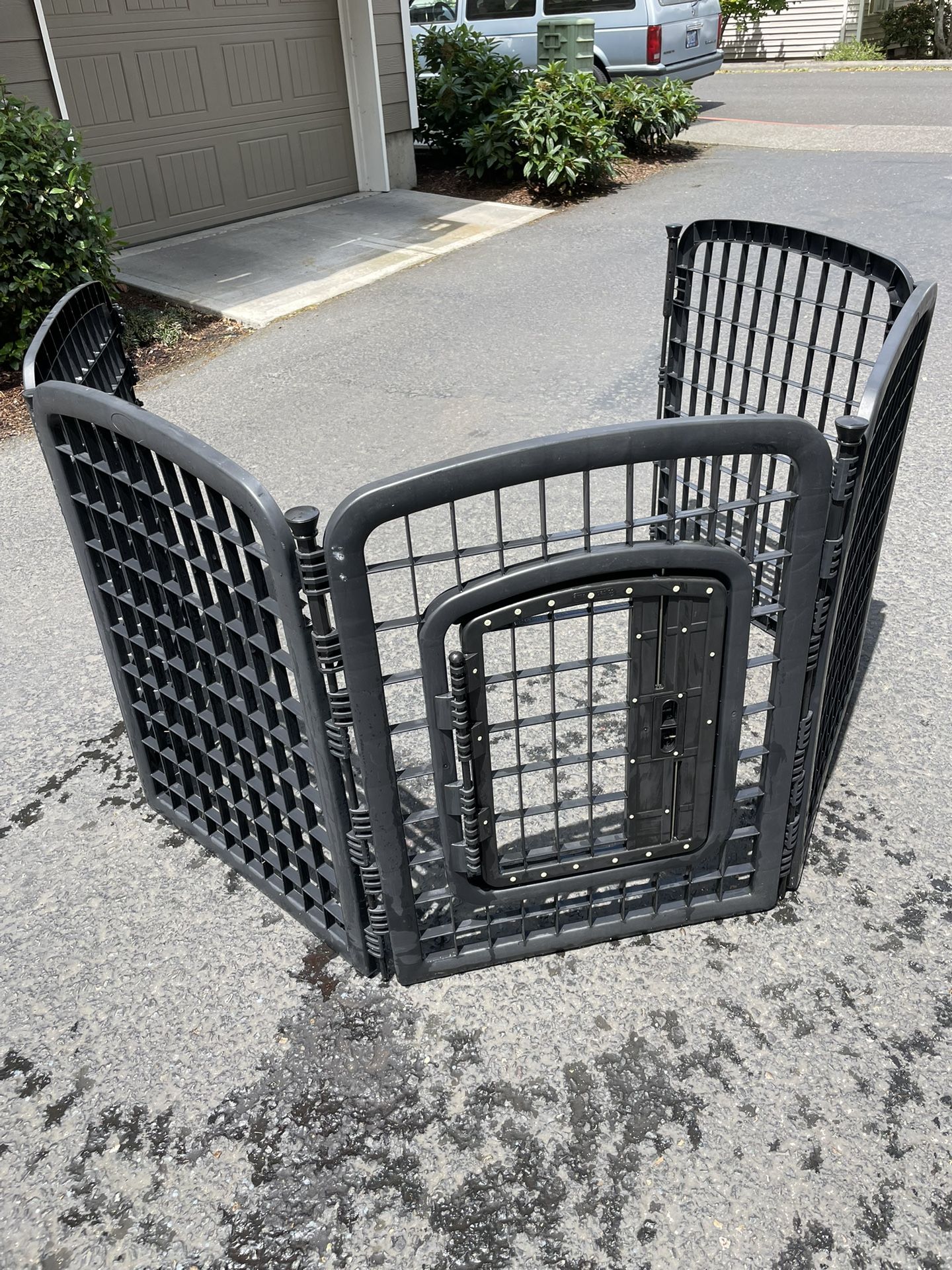 5-Panel Dog Fence W/ Door