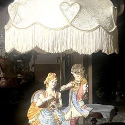 Bellissimo from Italy Vintage Lamp with shade. 