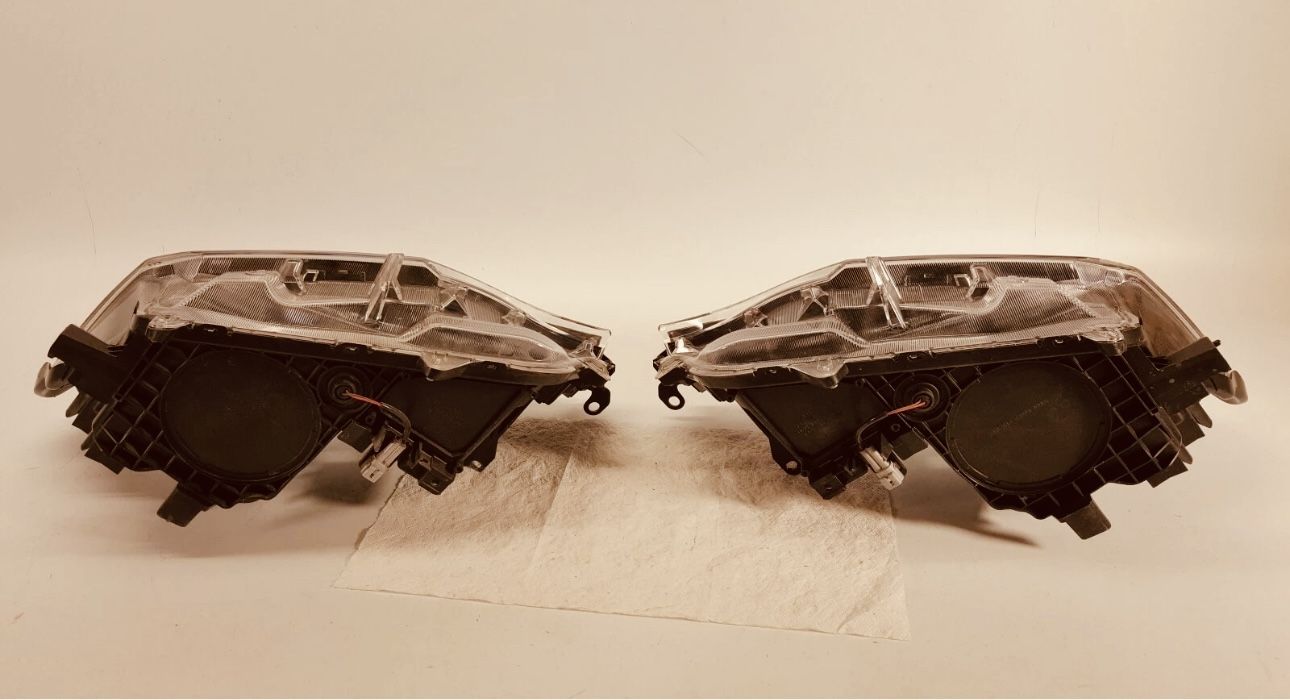 Toyota RAV4 Headlights