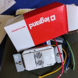 Brand New Legrand Dsw-301-w