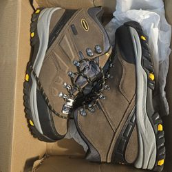 Mens Sketchers Hiking Boots Size 11 Relment Pelmo
