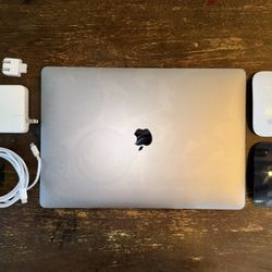 MacBook Pro (2017)
