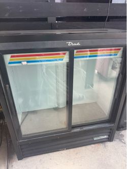 True reach in fridge