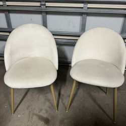 Accent chairs