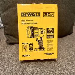 📌DEWALT 20V MAX Cordless LED Jobsite Spotlight👉(PRECIO FIRME NADA MENOS👉$75