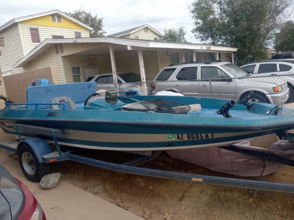 Stratos 1987  Fishing Boat