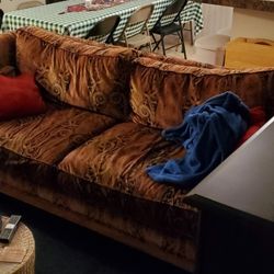 Free Sofa! 