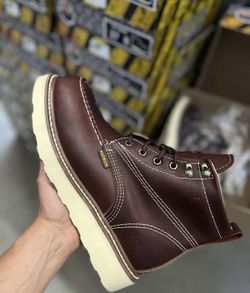Patron Moc Toe Boots Size 6 In Men!