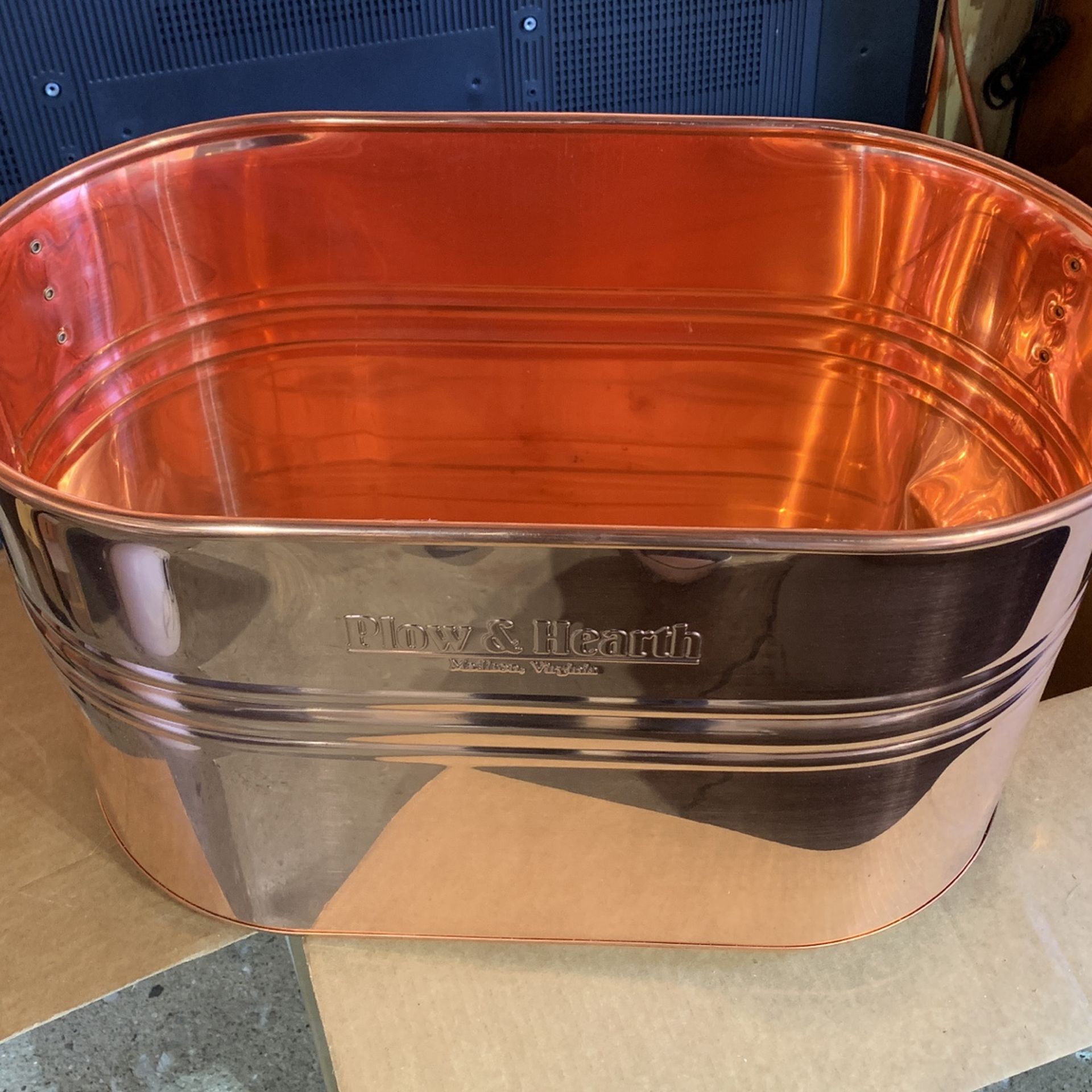 Vintage Copper Tub Basin Holder