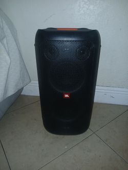 Partybox 100 very loud great base